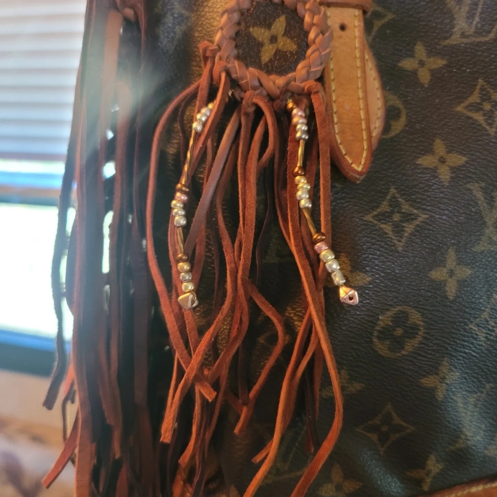 Lv bag charm